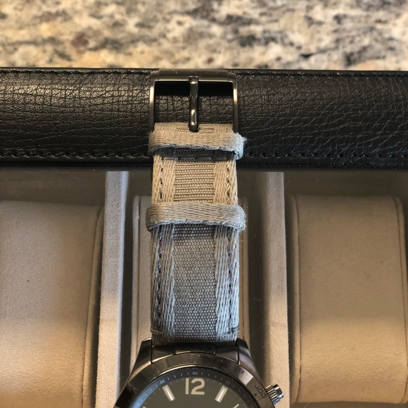 Michael Kors Watch - Picture 5 of 7